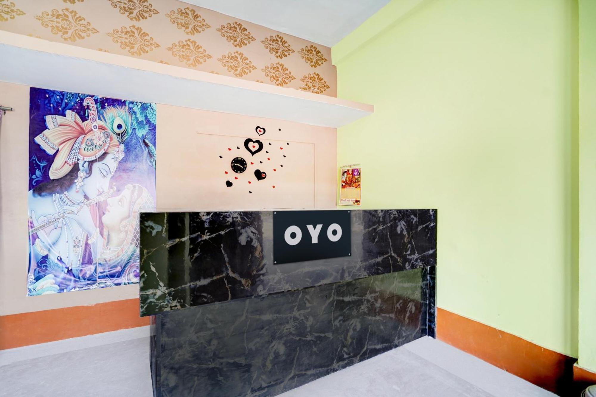Spot On Celebration Hotel カーンプル エクステリア 写真